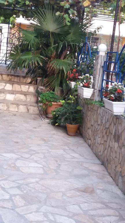 Exotic Guest House Sozopol Exterior photo