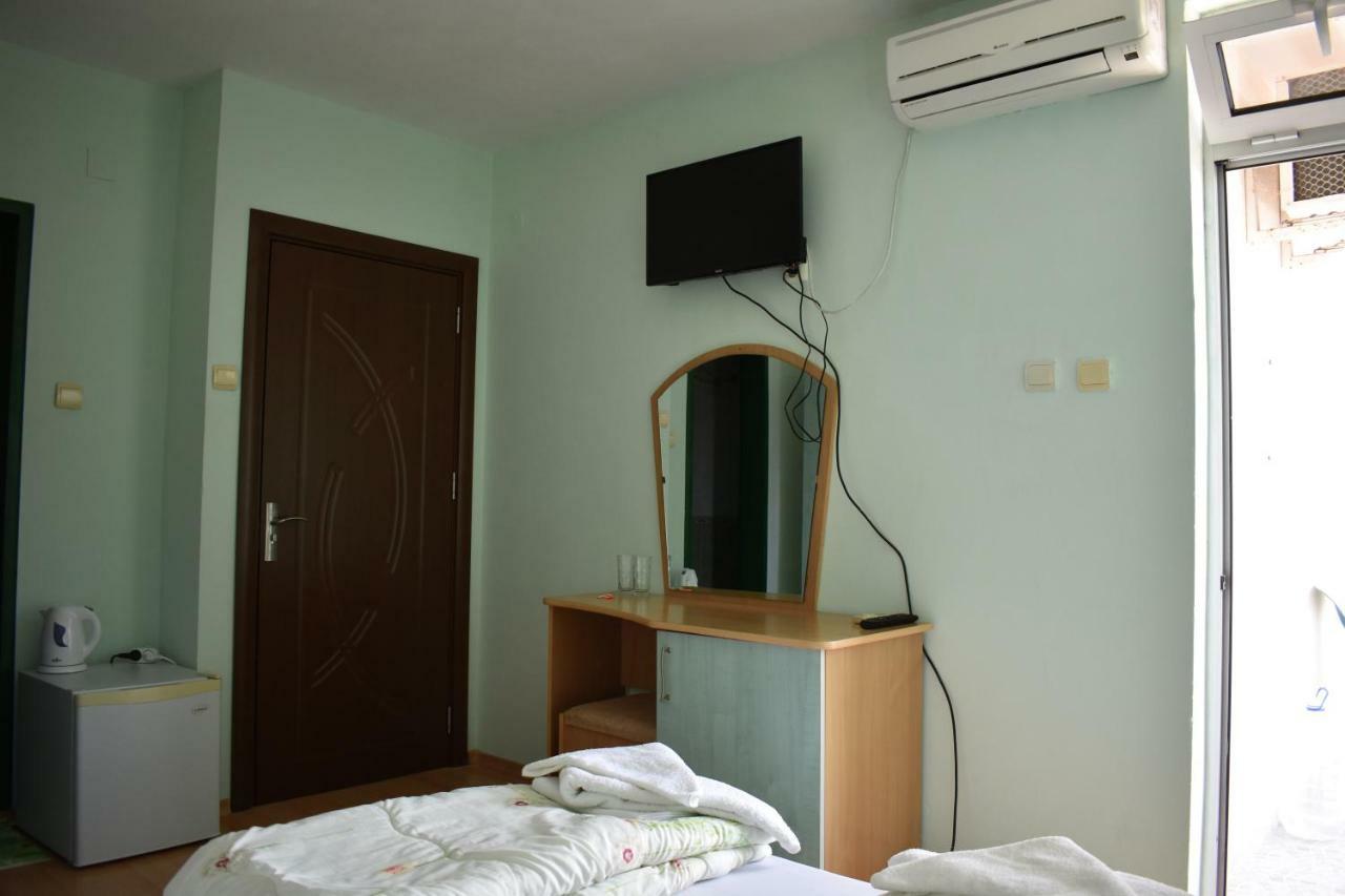 Exotic Guest House Sozopol Exterior photo